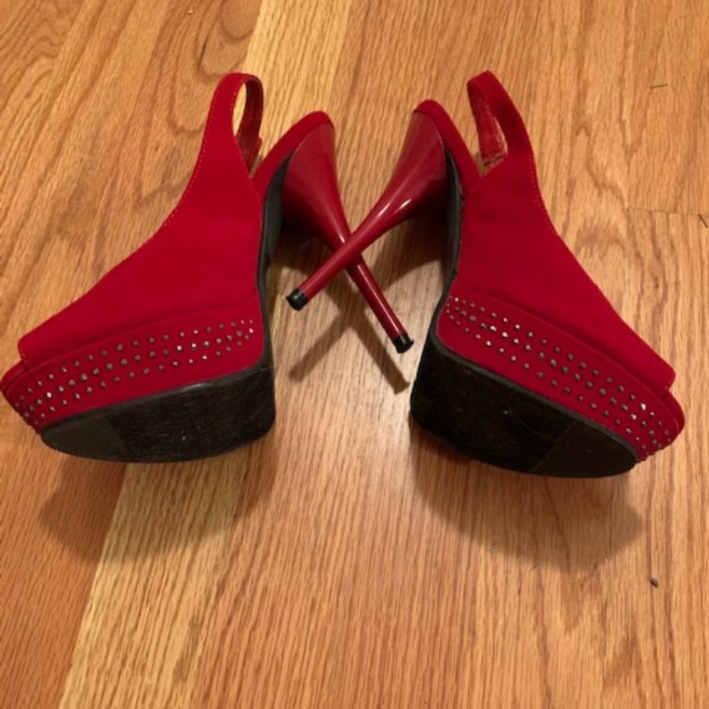 Red Velvet High Heels NWOT